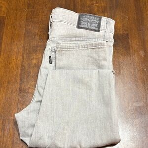 Levi's Women's Light Gray Skinny Jeans